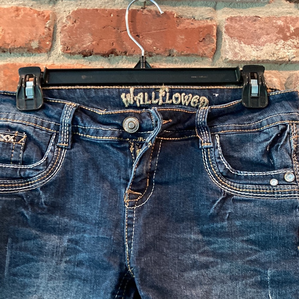 Wallflower JEANS Blue DENIM Jeans
shorts S - Picture 2 of 12